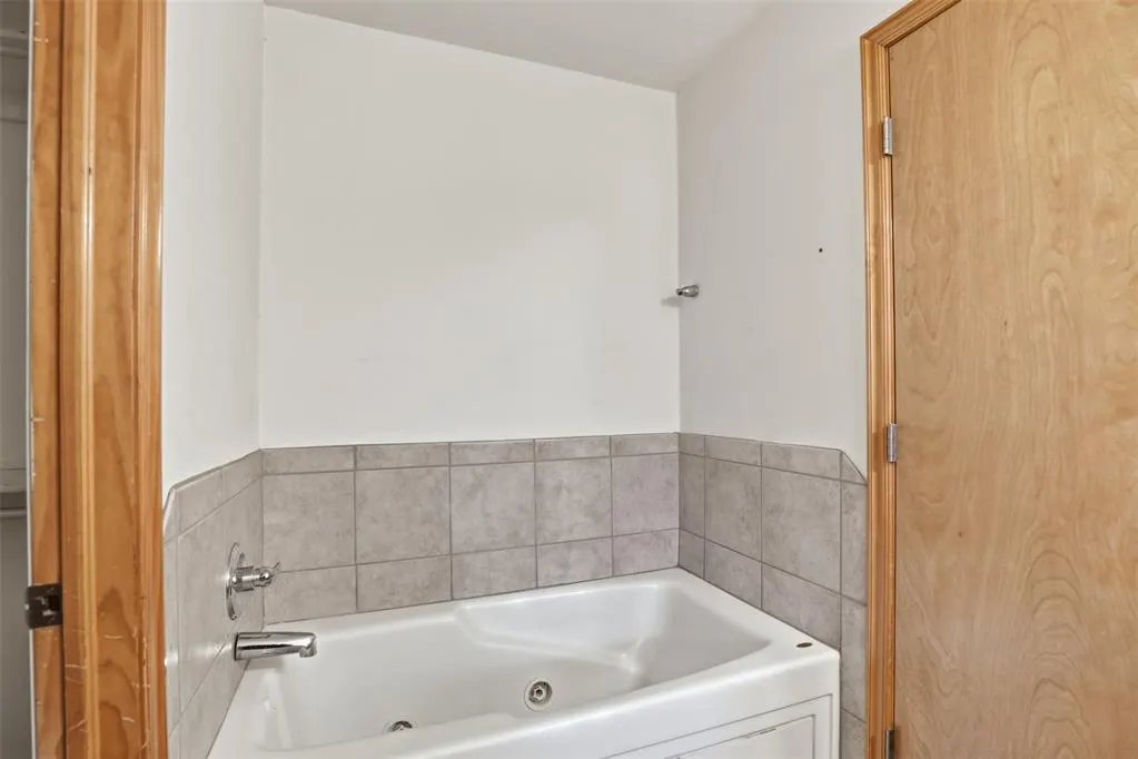 Photo 18 — 2204 NW 157th Street, Edmond, OK 73013