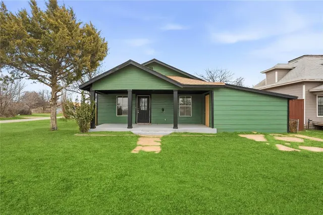 Photo 4 — 520 N Grady Street, Altus, OK 73521