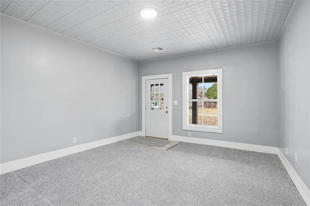 Photo 10 — 520 N Grady Street, Altus, OK 73521
