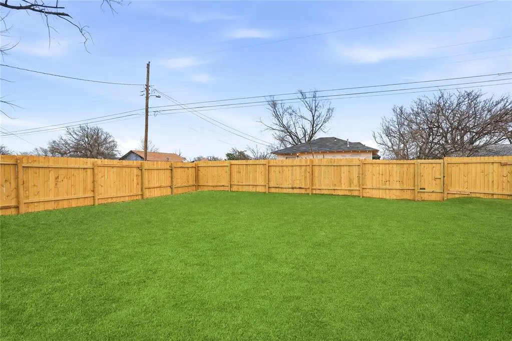 Photo 44 — 520 N Grady Street, Altus, OK 73521