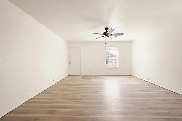 Photo 3 — 204 NW 91st Street, Oklahoma City, OK 73114