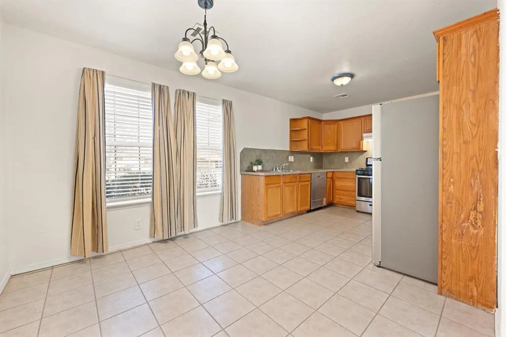 Photo 12 — 204 NW 91st Street, Oklahoma City, OK 73114