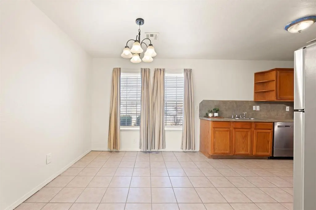Photo 13 — 204 NW 91st Street, Oklahoma City, OK 73114