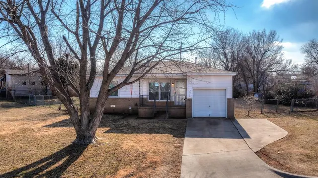 Photo 3 — 2948 SW 49th Street, Oklahoma City, OK 73119