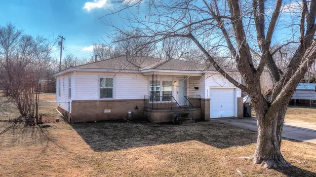 Photo 4 — 2948 SW 49th Street, Oklahoma City, OK 73119