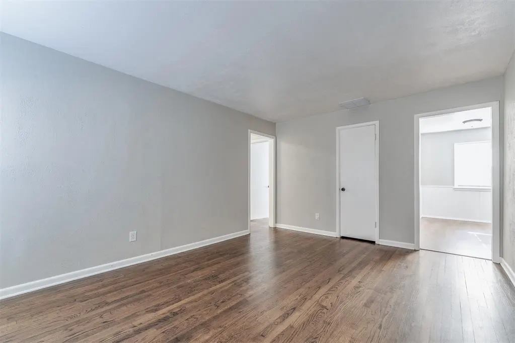 Photo 6 — 2948 SW 49th Street, Oklahoma City, OK 73119