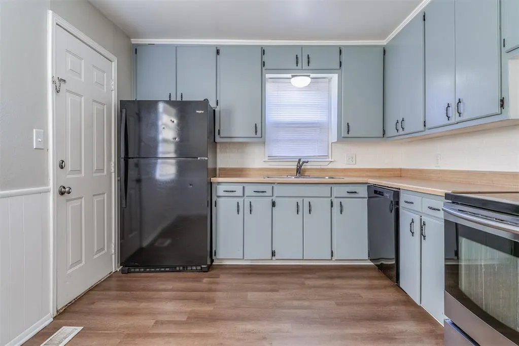 Photo 9 — 2948 SW 49th Street, Oklahoma City, OK 73119