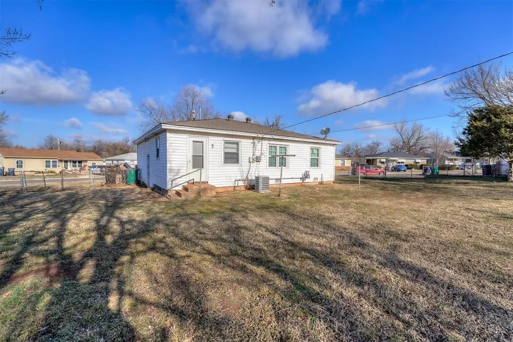 Photo 26 — 2948 SW 49th Street, Oklahoma City, OK 73119