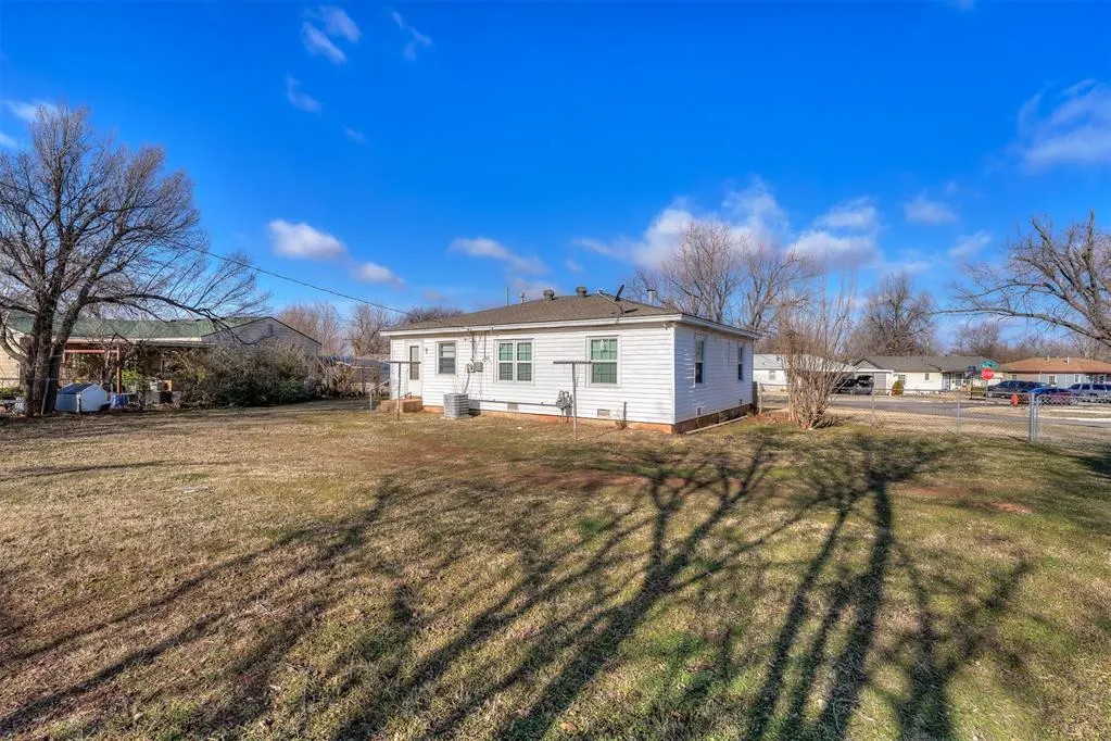 Photo 28 — 2948 SW 49th Street, Oklahoma City, OK 73119