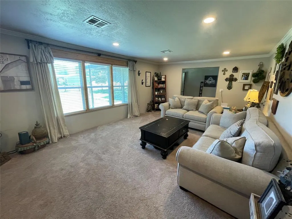 Photo 7 — 513 E Monroe Street, Maud, OK 74854