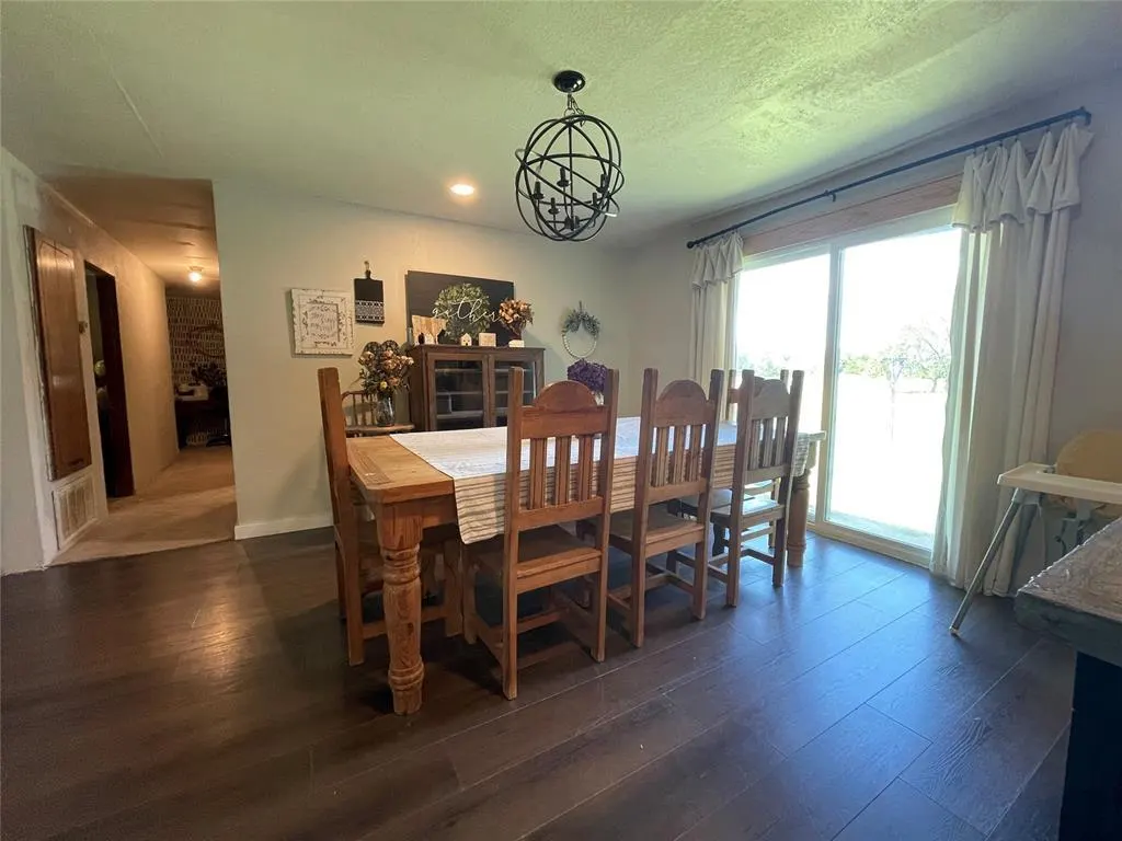 Photo 15 — 513 E Monroe Street, Maud, OK 74854