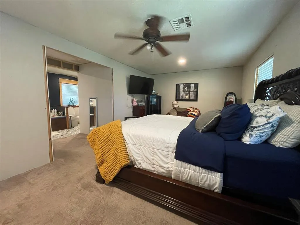 Photo 17 — 513 E Monroe Street, Maud, OK 74854