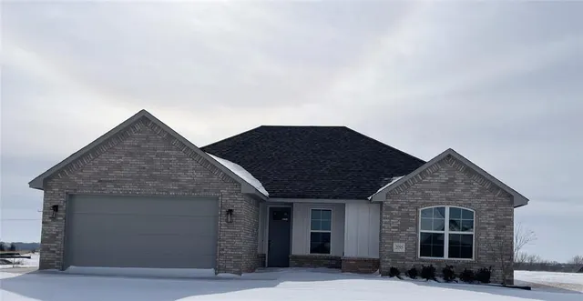 Front exterior — 2095 Cash Court, Blanchard, OK 73010