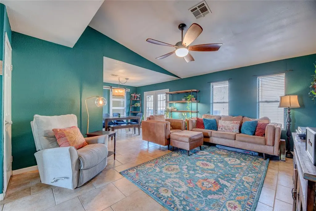 Photo 4 — 3601 Black Hawk Drive, Norman, OK 73072