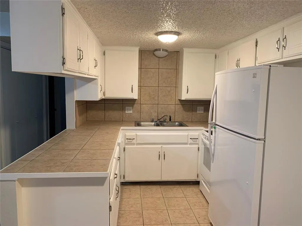 Photo 4 — 997 N 5th Street, Noble, OK 73068