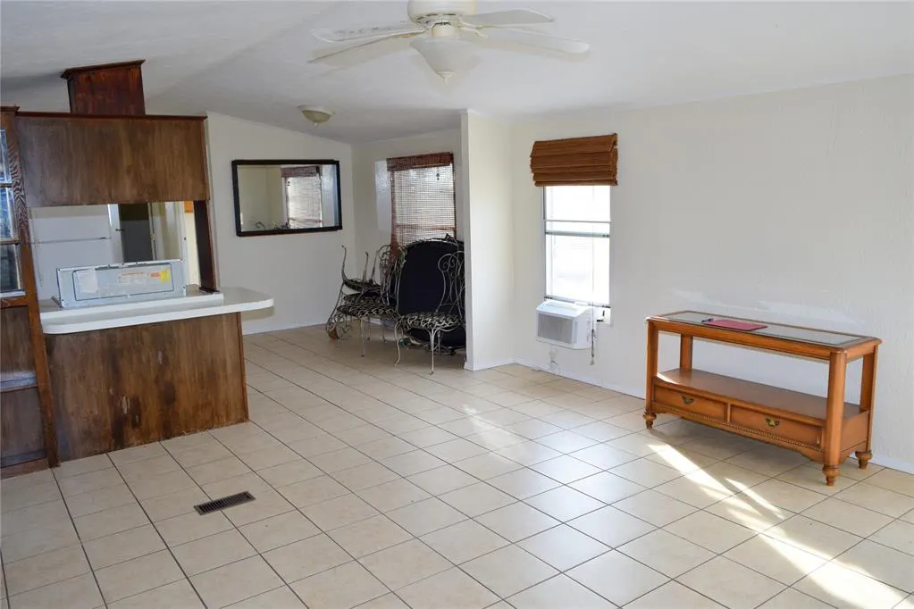 Photo 4 — 22050 Hwy 102, Tecumseh, OK 74873