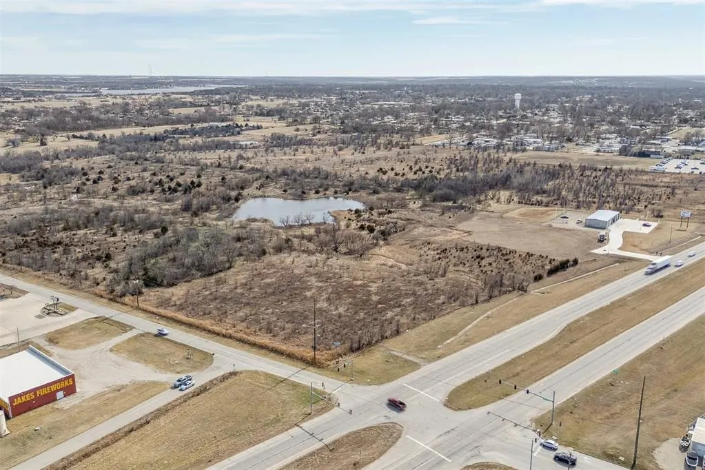 Photo 30 — 14th St & E Hubbard Rd, Ponca City, OK 74604