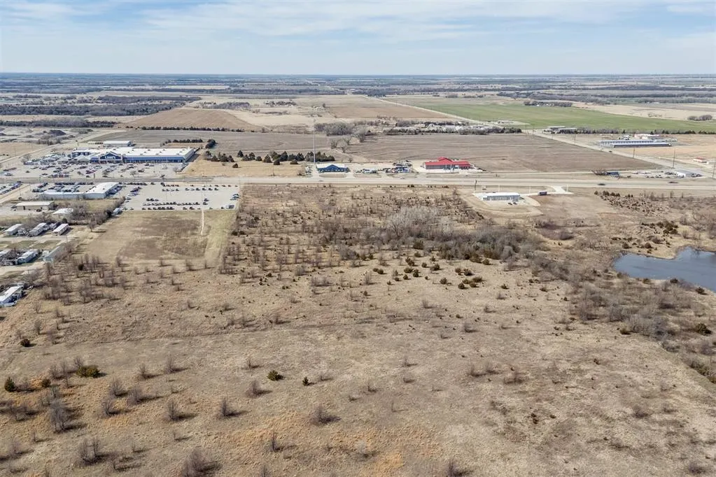Photo 43 — 14th St & E Hubbard Rd, Ponca City, OK 74604