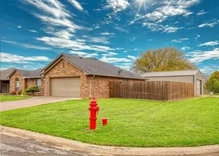 Sold home at 2101 Morris Lane