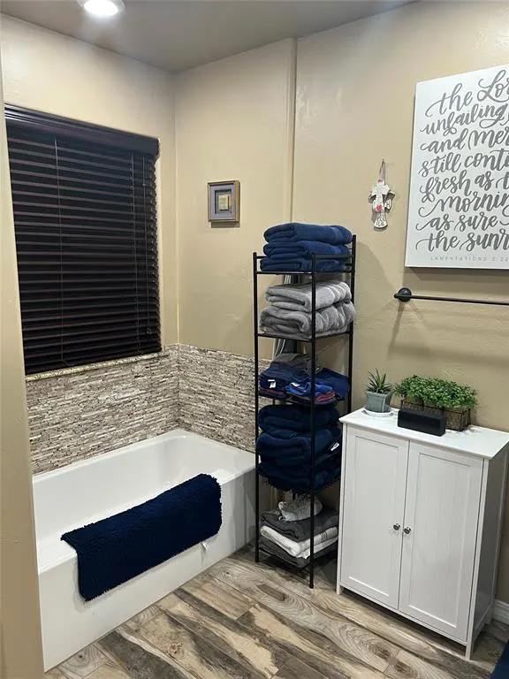 Photo 9 — 2101 Morris Lane, Sayre, OK 73662
