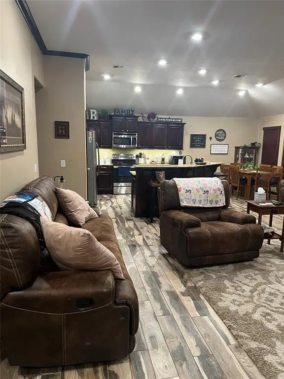 Photo 13 — 2101 Morris Lane, Sayre, OK 73662