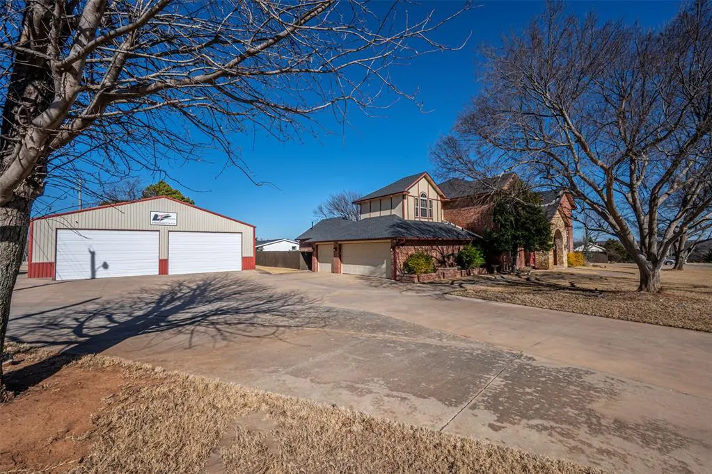 Photo 14 — 1902 W Lakewood Drive, Guthrie, OK 73044