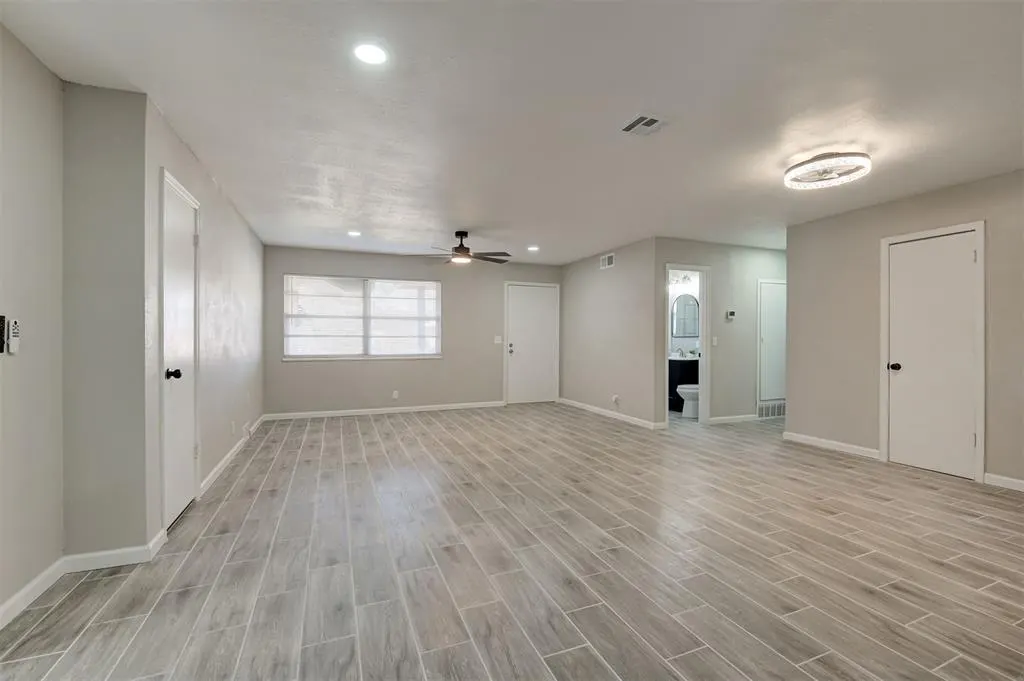 Photo 9 — 3026 SW 53rd Street, Oklahoma City, OK 73119