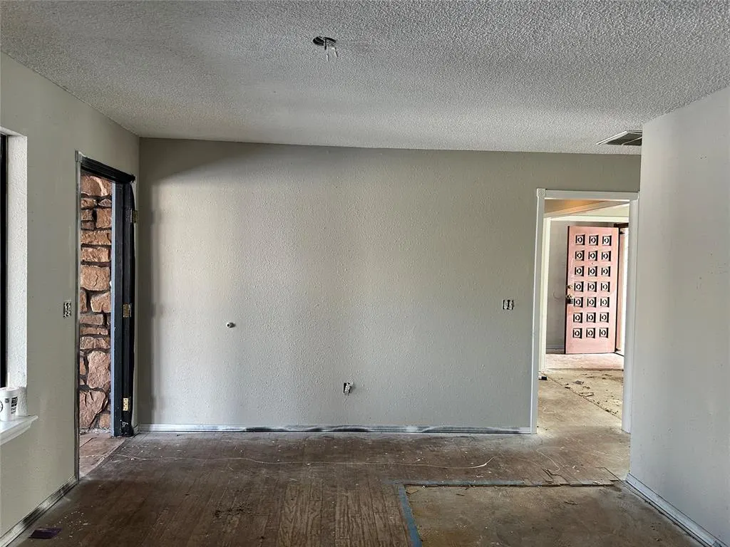 Photo 3 — 7413 NW 103rd Street, Oklahoma City, OK 73162