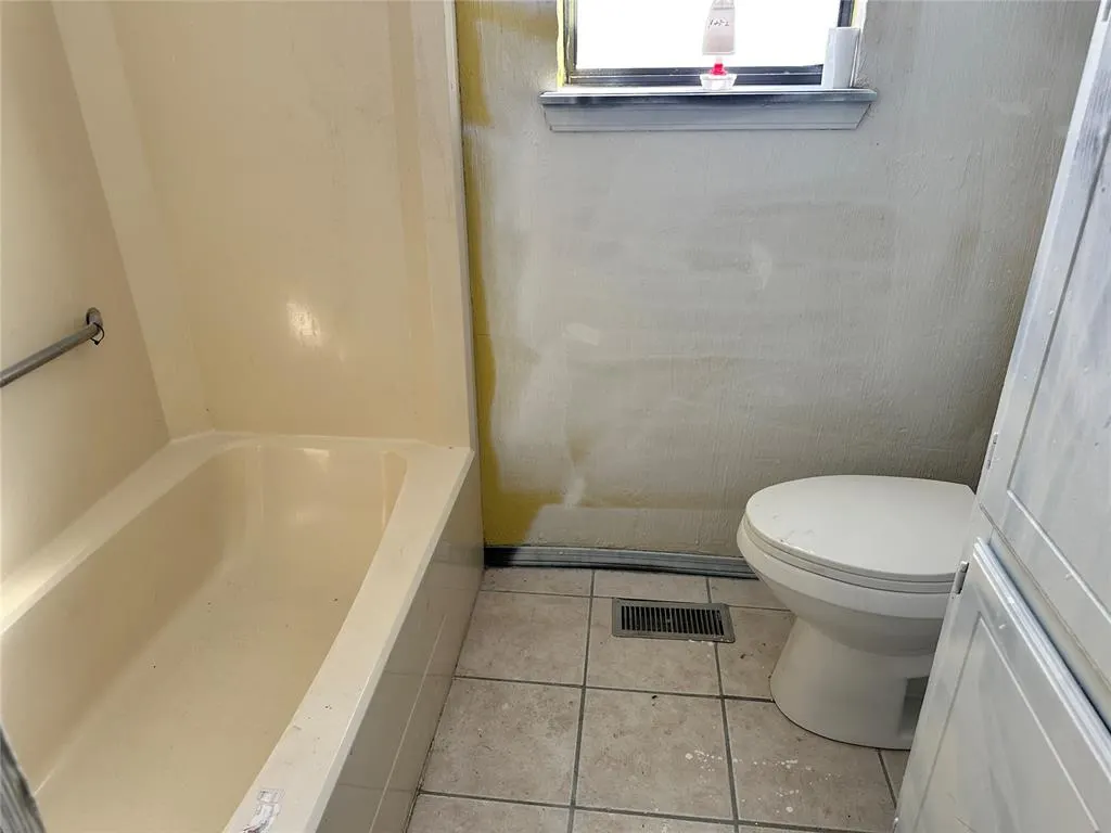 Photo 8 — 7413 NW 103rd Street, Oklahoma City, OK 73162