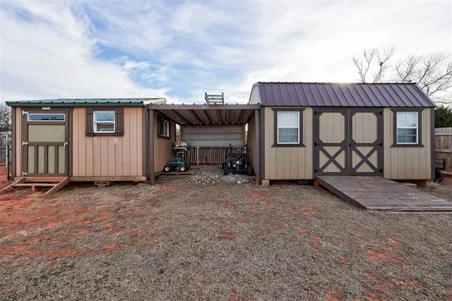 Photo 6 — 2530 County Street 2976, Blanchard, OK 73010