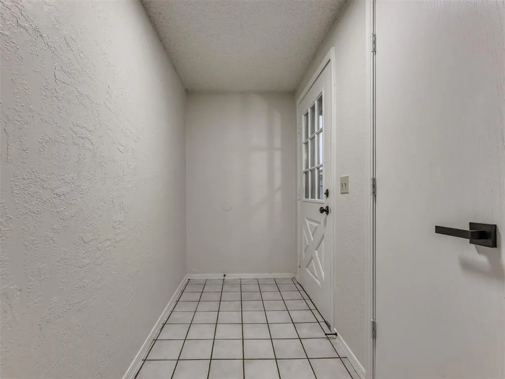 Photo 2 — 8401 Wakefield Street, Oklahoma City, OK 73149