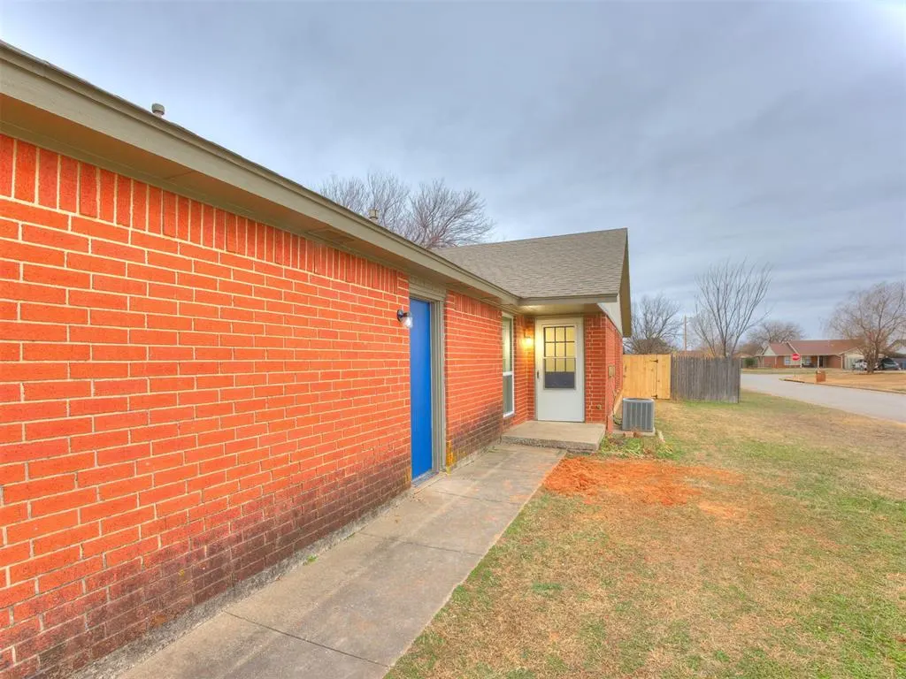 Photo 23 — 8401 Wakefield Street, Oklahoma City, OK 73149