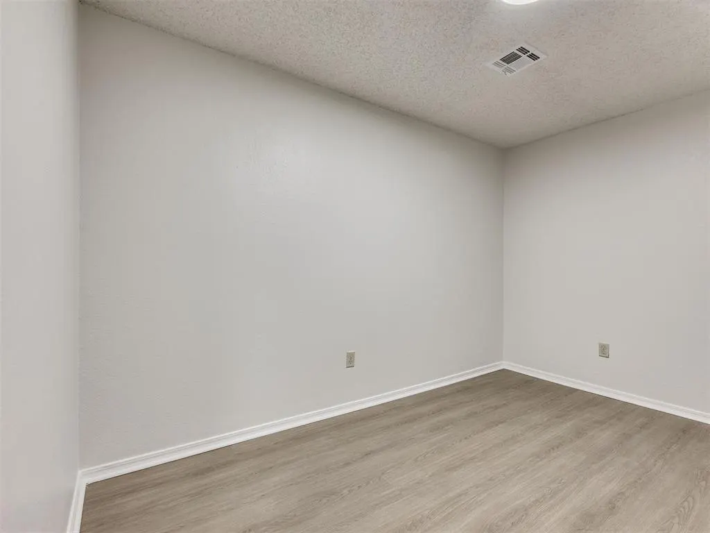 Photo 42 — 8401 Wakefield Street, Oklahoma City, OK 73149