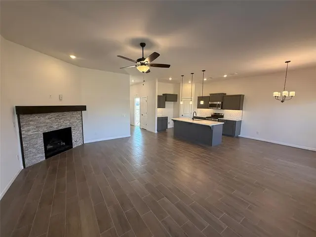 Photo 2 — 8505 NW 76th Street, Oklahoma City, OK 73132