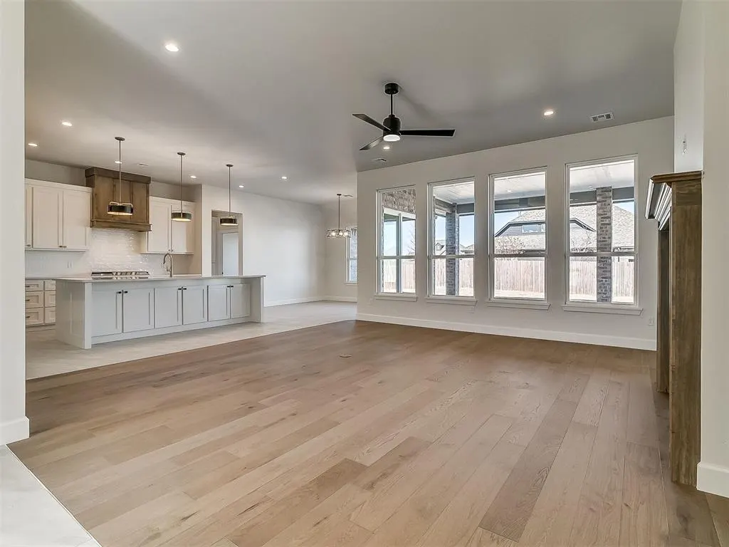 Photo 5 — 3344 Sagebrush Place, Yukon, OK 73099