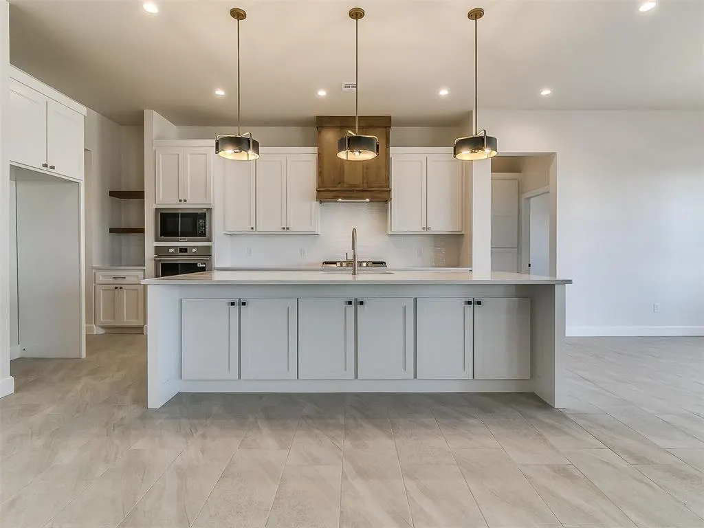 Photo 10 — 3344 Sagebrush Place, Yukon, OK 73099