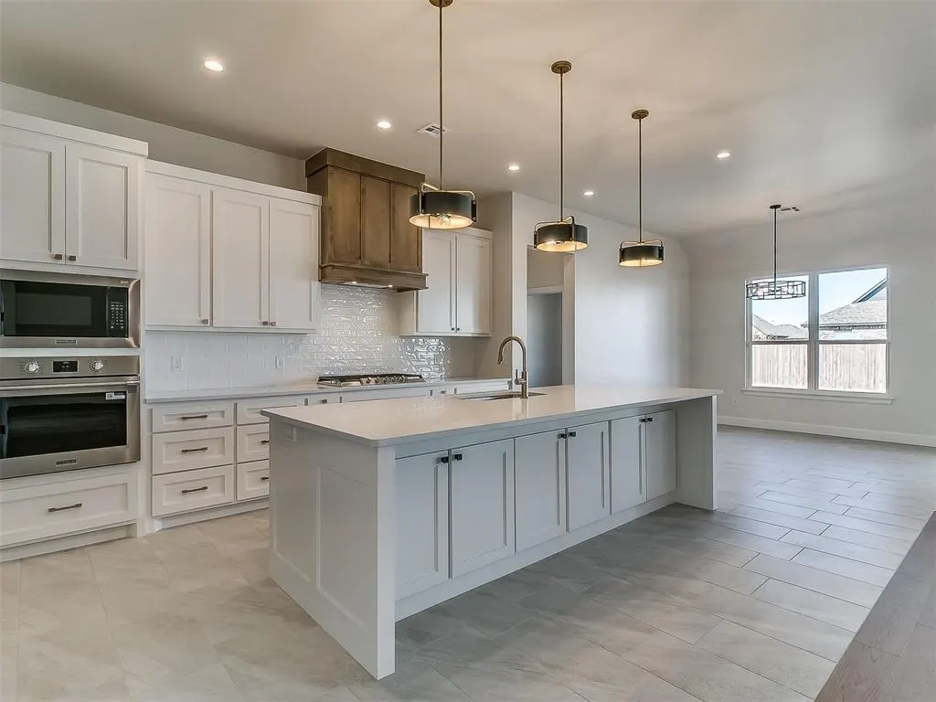 Photo 9 — 3344 Sagebrush Place, Yukon, OK 73099