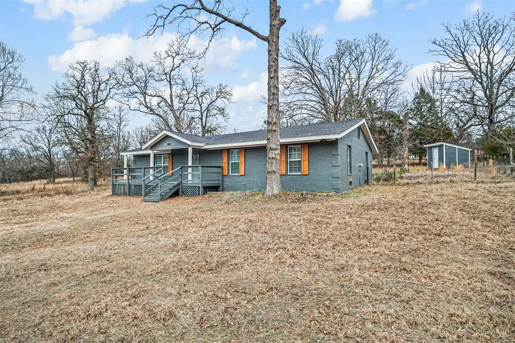 Photo 2 — 1801 Comanche Road, Norman, OK 73026