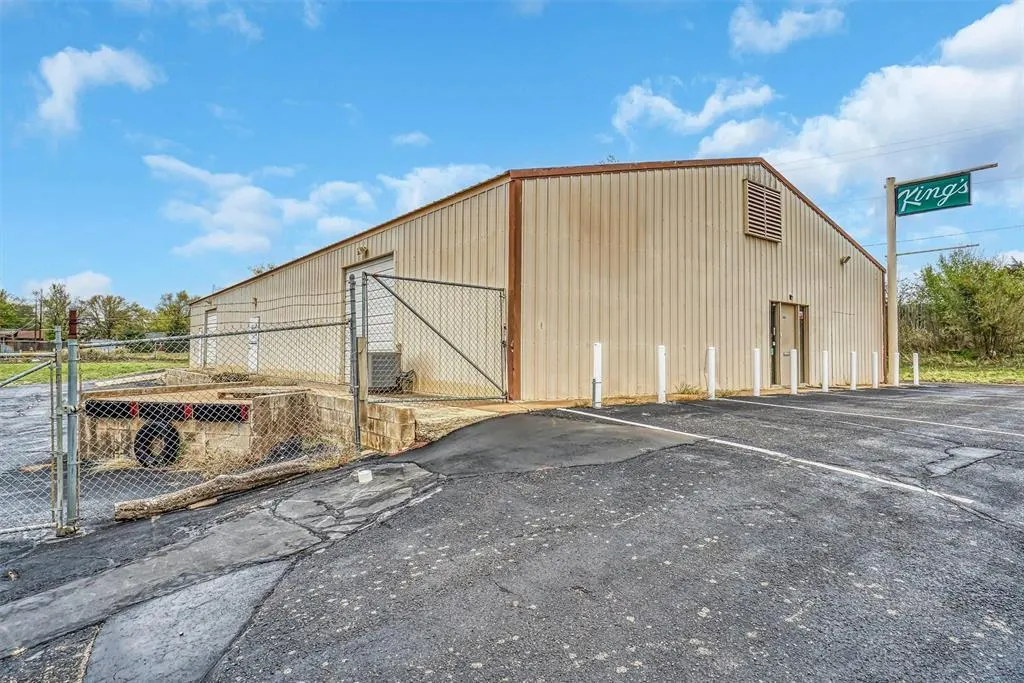 Photo 4 — 901 W Ring Drive, Weatherford, OK 73096