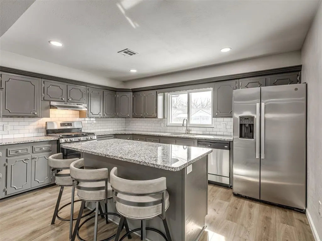 Photo 10 — 418 E Atkinson Drive, Midwest City, OK 73110