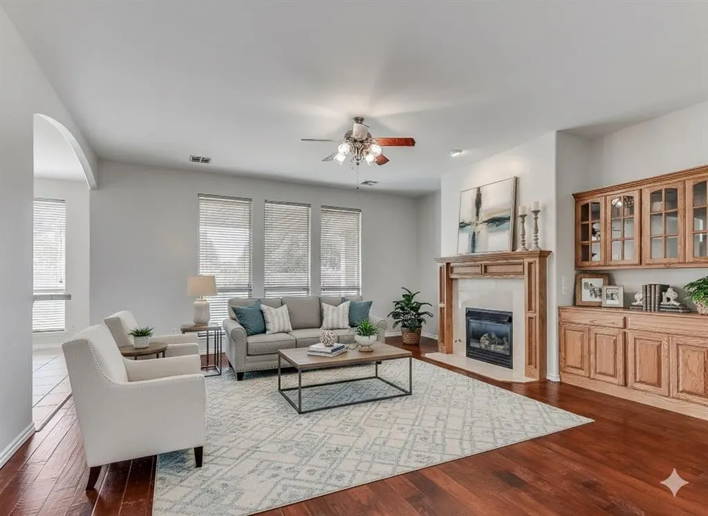 Photo 4 — 1100 Kingsway Avenue, Yukon, OK 73099