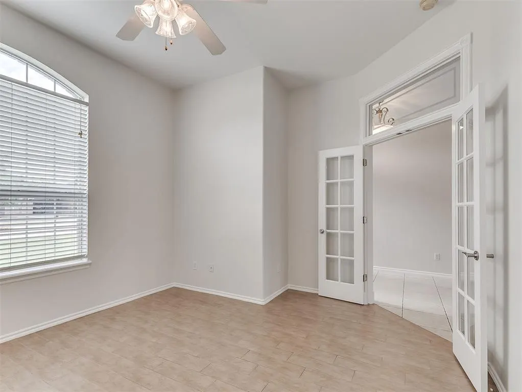 Photo 32 — 1100 Kingsway Avenue, Yukon, OK 73099