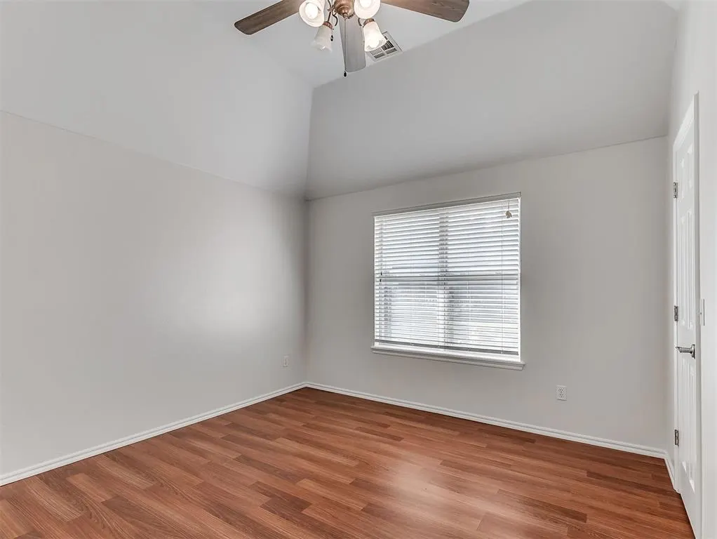 Photo 41 — 1100 Kingsway Avenue, Yukon, OK 73099