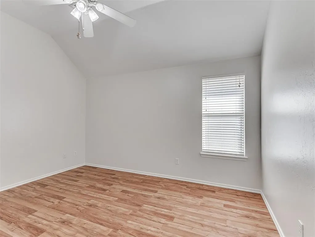 Photo 42 — 1100 Kingsway Avenue, Yukon, OK 73099