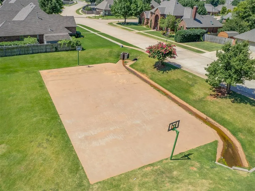 Photo 48 — 1100 Kingsway Avenue, Yukon, OK 73099