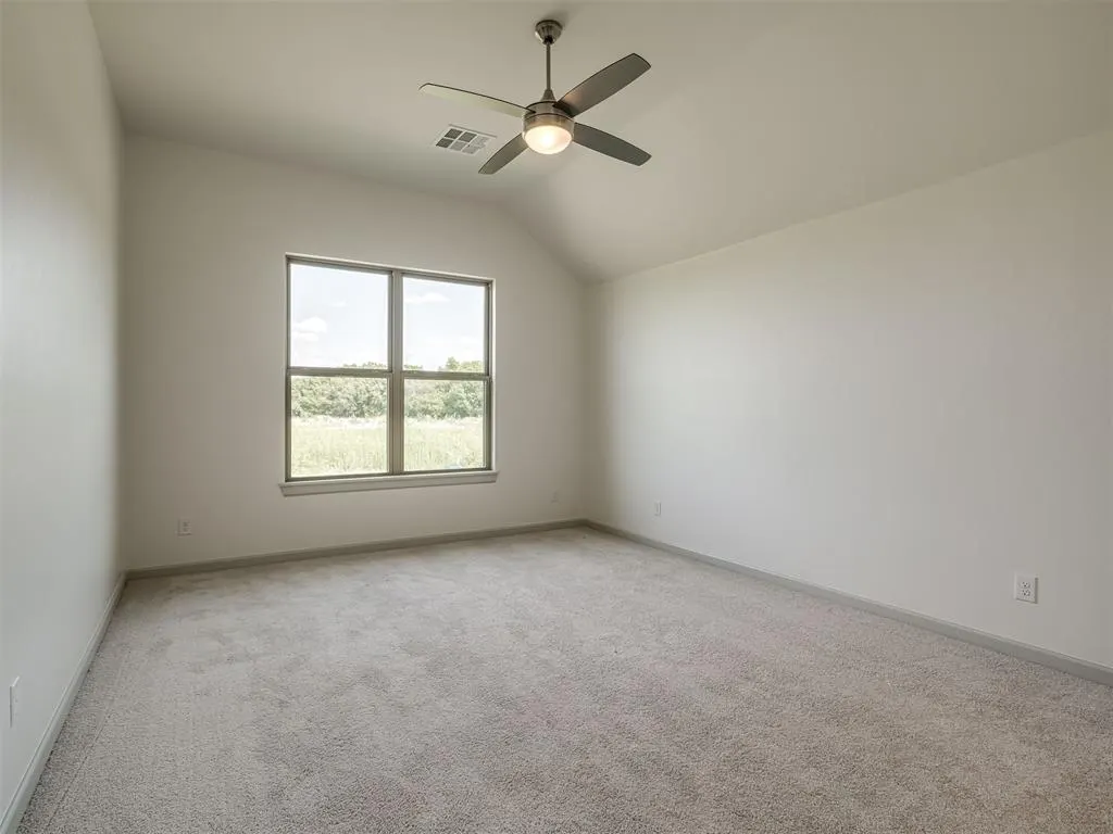 Photo 9 — 5008 Vine Cliff Road, Mustang, OK 73064