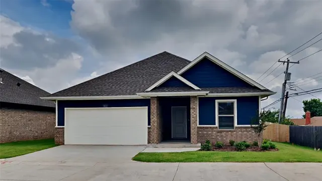 Photo 2 — 7008 Labelle Drive, Warr Acres, OK 73132