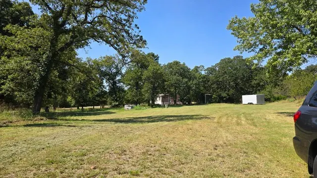 Photo 5 — 2402 NE 168th Avenue, Norman, OK 73026