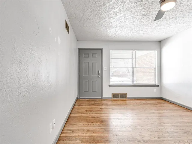 Photo 5 — 715 W Hughbert Street, Norman, OK 73069