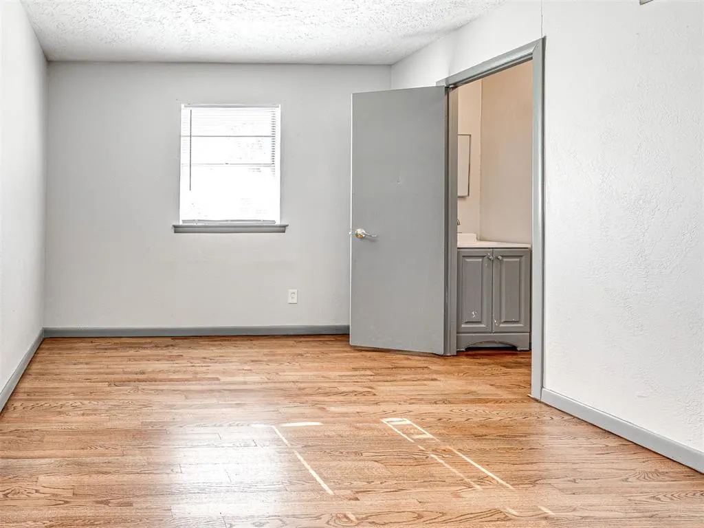 Photo 11 — 715 W Hughbert Street, Norman, OK 73069